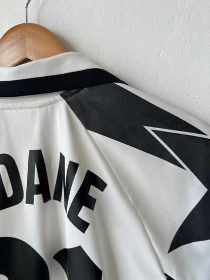(L) Juventus 1998-99 Away Shirt Zidane #21