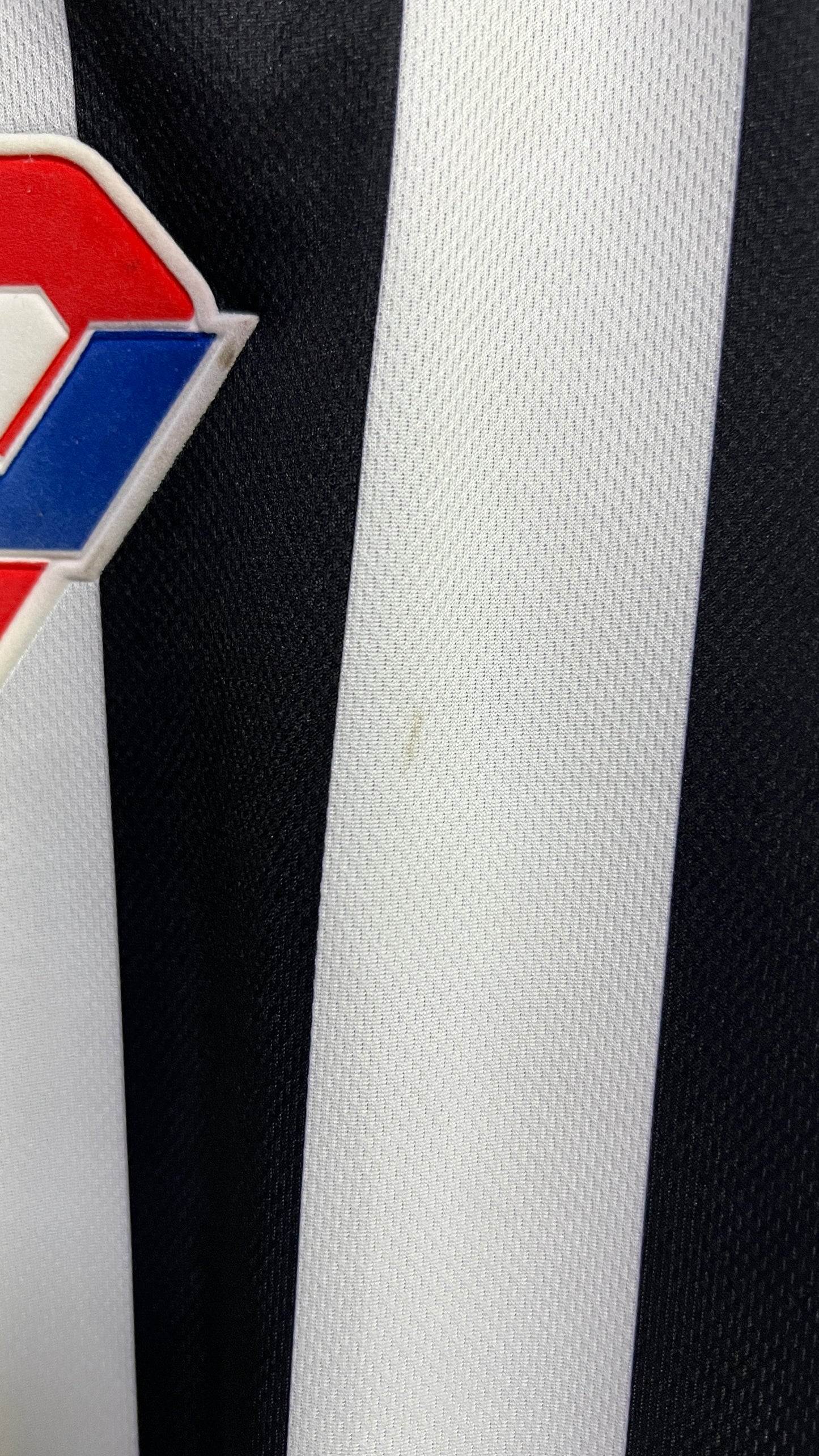 St. Mirren 2000-01 Home Shirt Yardley #11 (L)