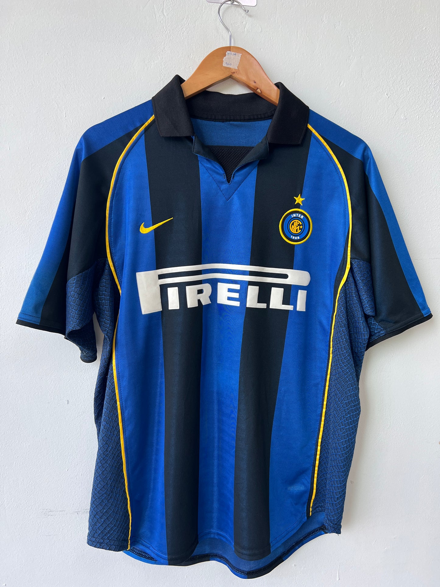 (M) Inter Milan 2001-02 Home Shirt Ronaldo #9