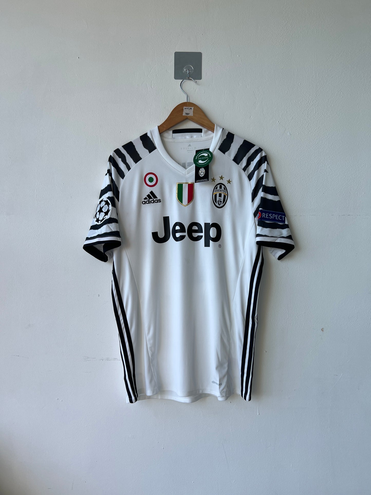 Juventus 2016-17 Third Shirt Marchisio #8 (NEW) (M)