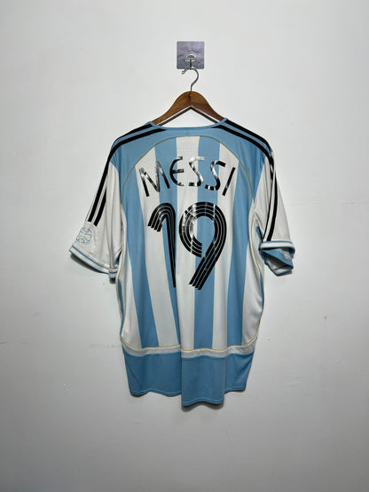 (L) Argentina 2005-07 Home Shirt Messi #19