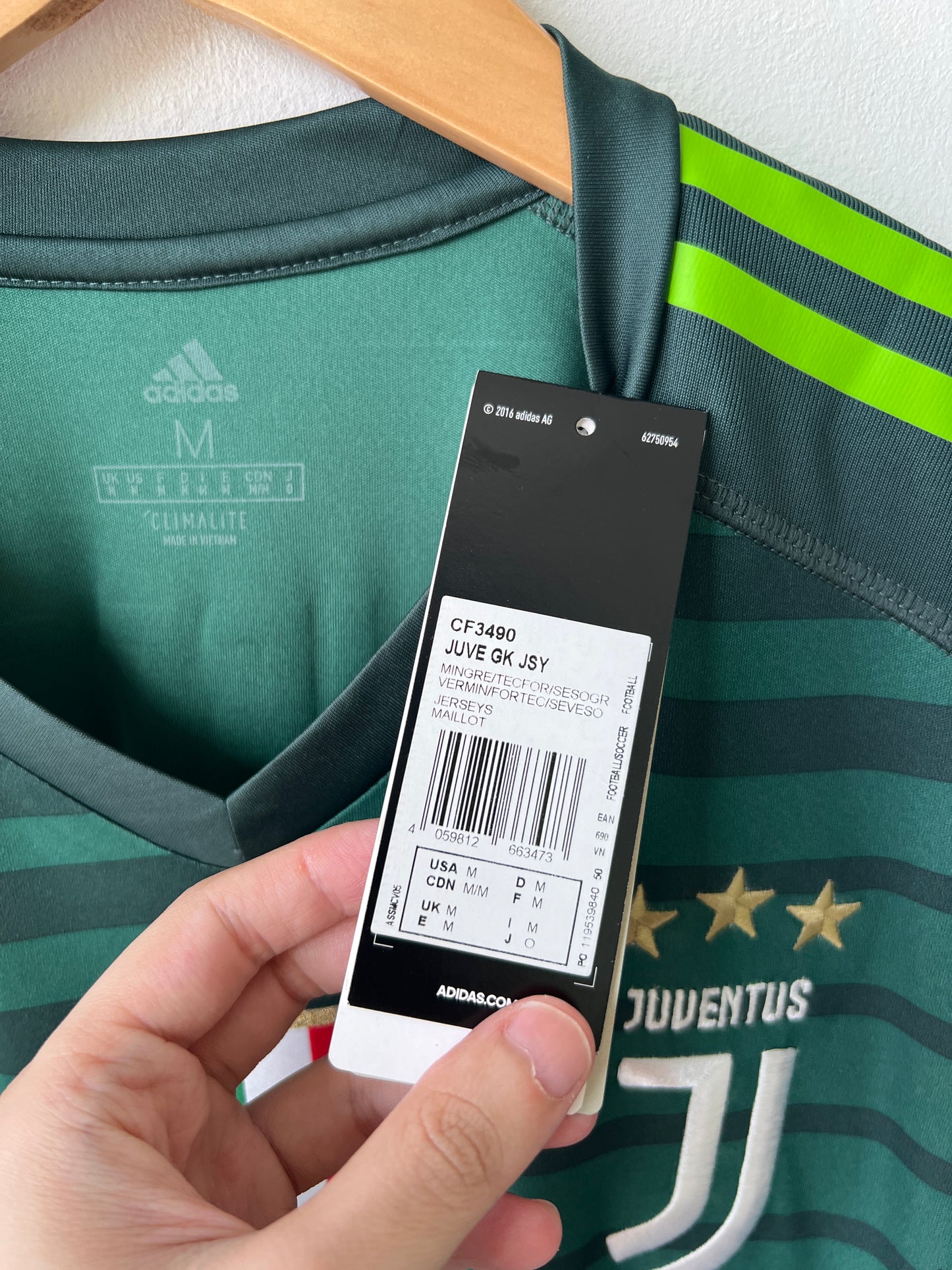 (M) Juventus 2018-19 GK Shirt Buffon #1 (NEW)