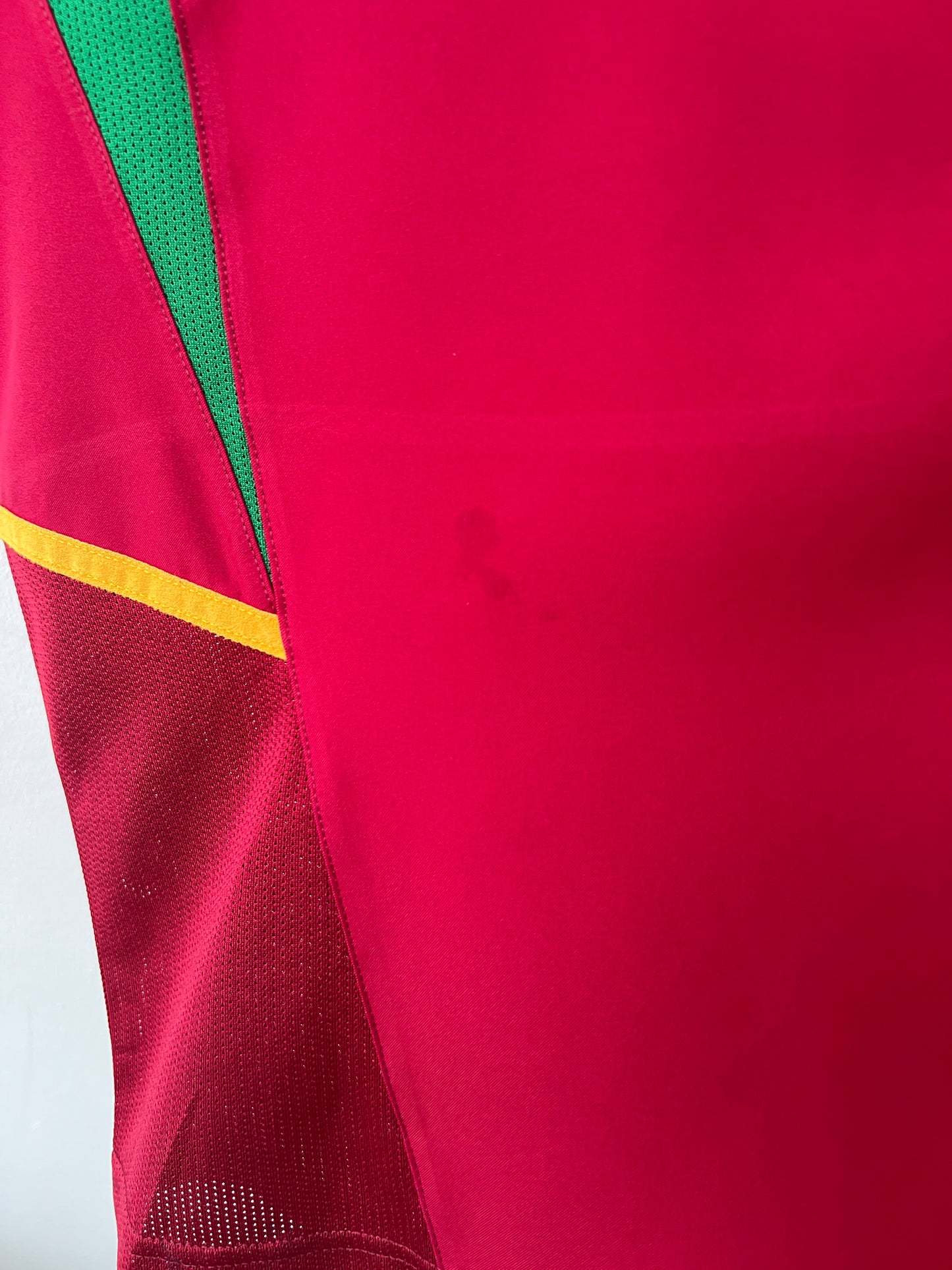 (M) Portugal 2002-04 Home Shirt C. Ronaldo #11
