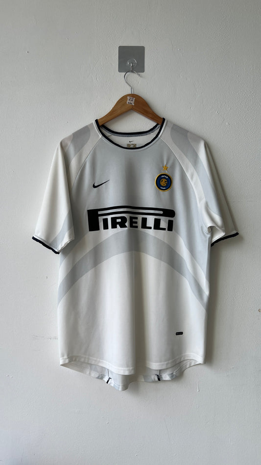 Inter Milan 2001-02 Away Shirt Ronaldo #9 (M)