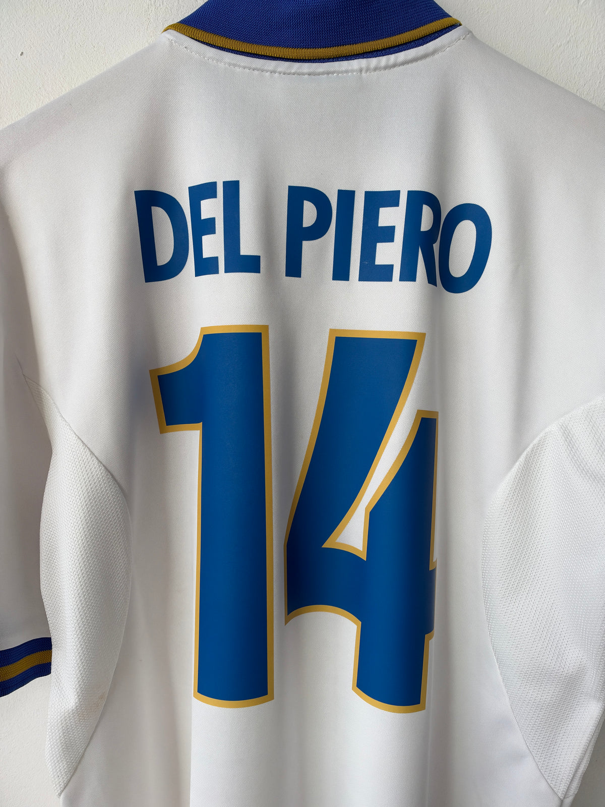(L) Italy 1996-97 Away Shirt Del Piero #14