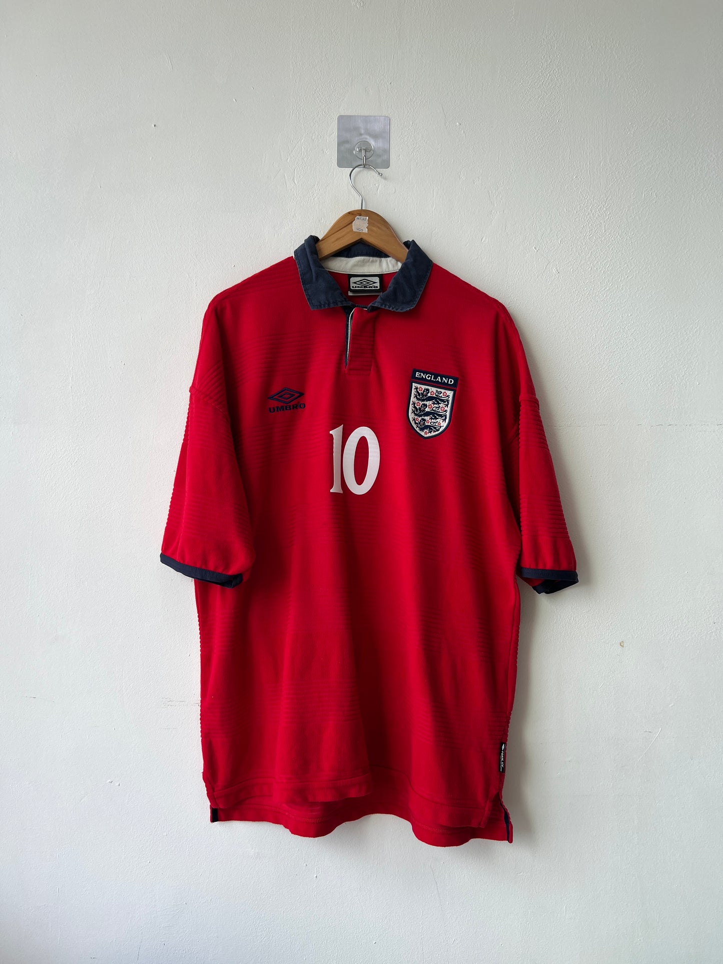 (XL) England 1999-01 Away Shirt Owen #10