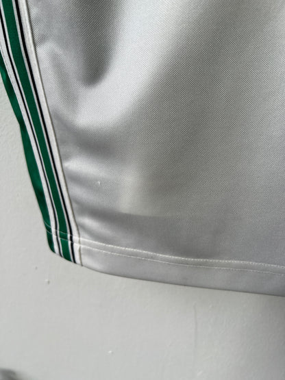 (XL) Verdy Kawasaki 1999-01 Youth Shirt #18
