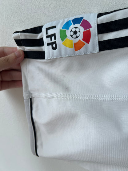 (XL) Real Madrid 2003-04 Home Shirt Beckham #23