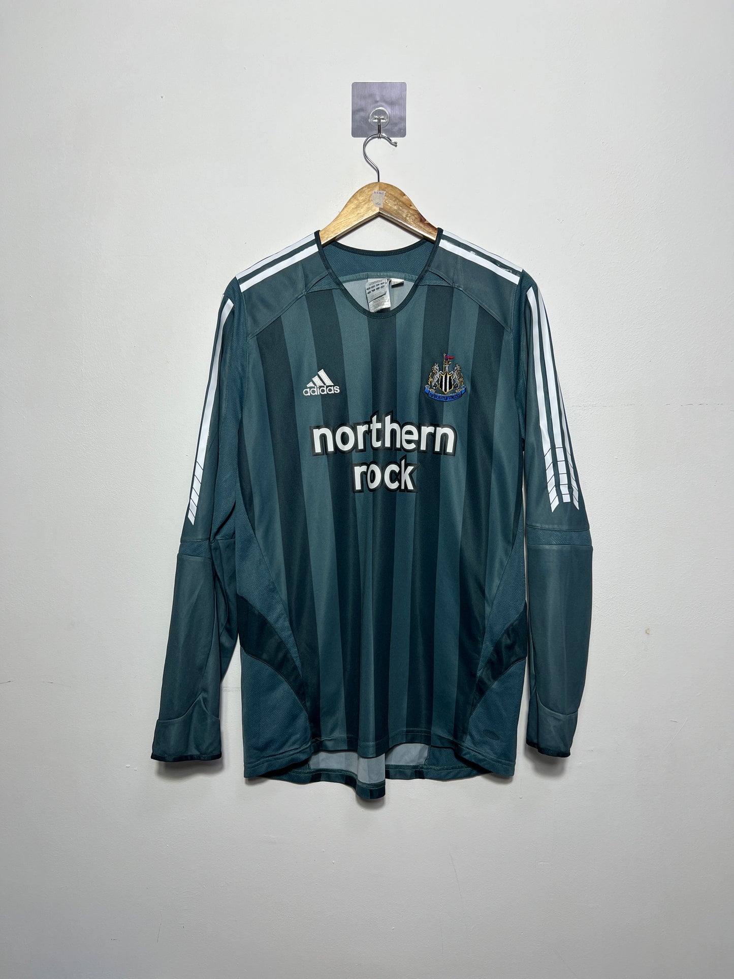 (L) Newcastle 2005-06 Away Long Sleeve Shirt Shearer #9