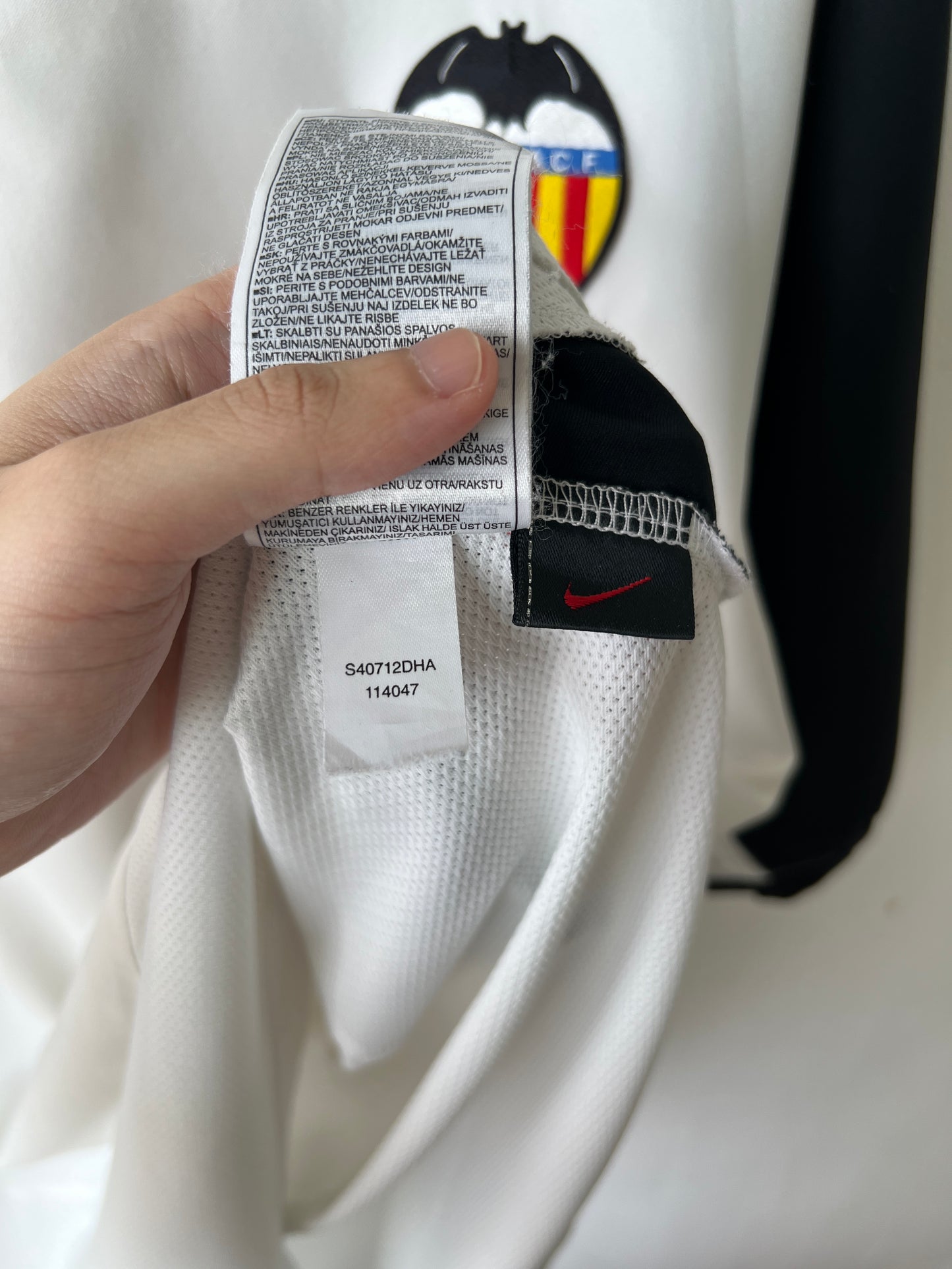 (L) Valencia 2003-04 Home Shirt Aimar #21