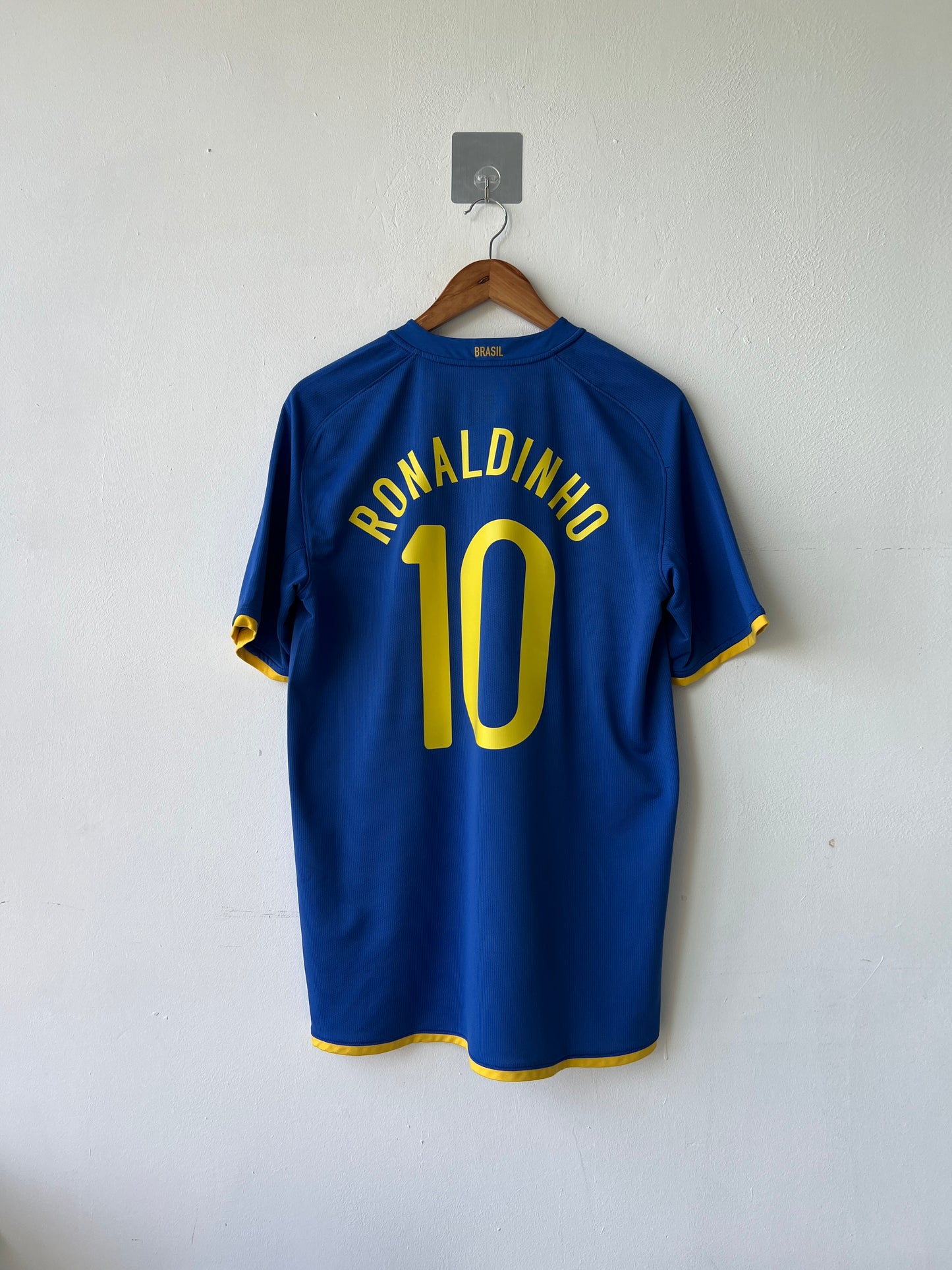 (M) Brazil 2008-10 Away Shirt Ronaldinho #10
