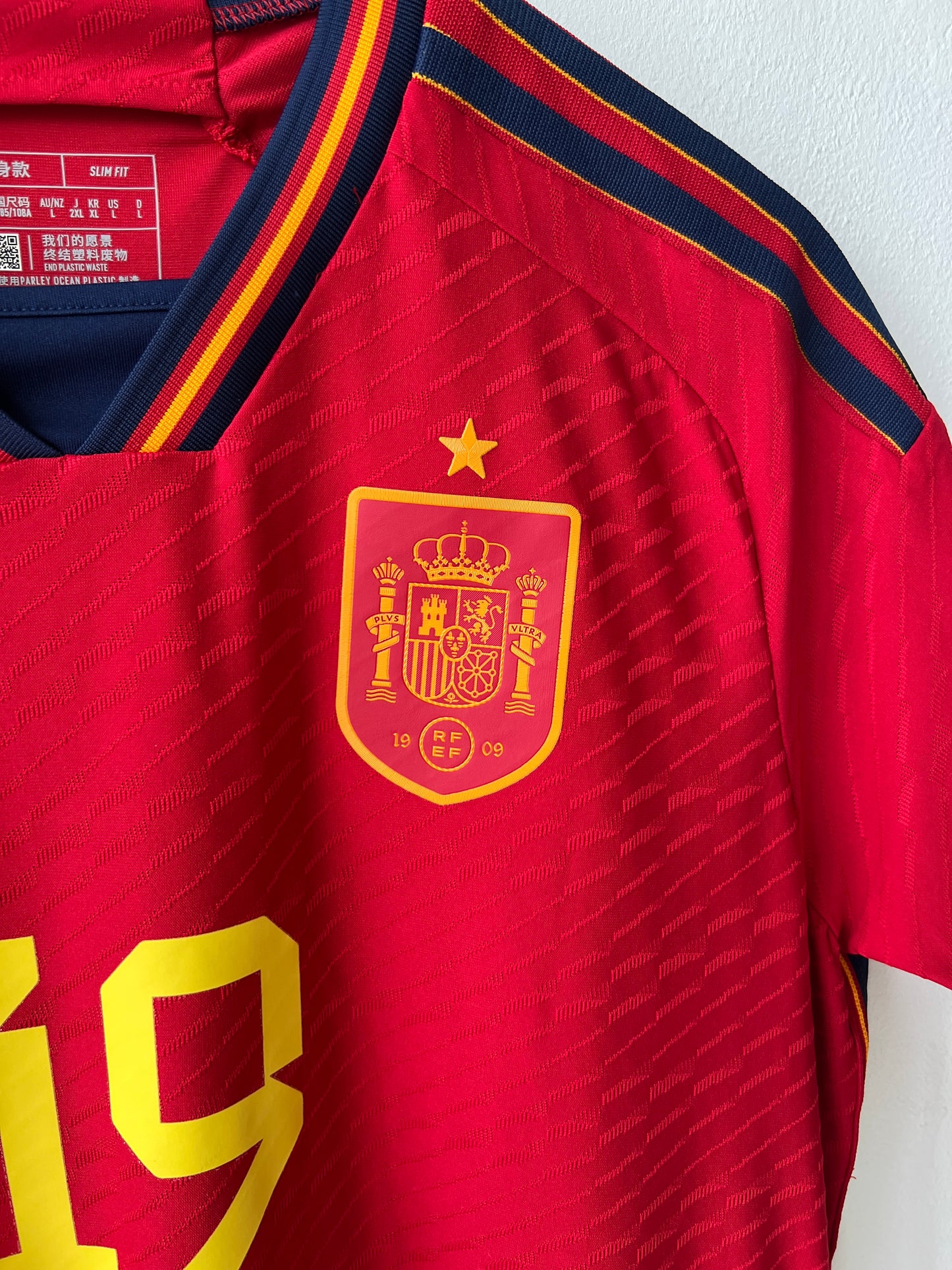 (L) Spain 2022-23 Home Player Version Shirt Lamine Yamal #19 (NEW)
