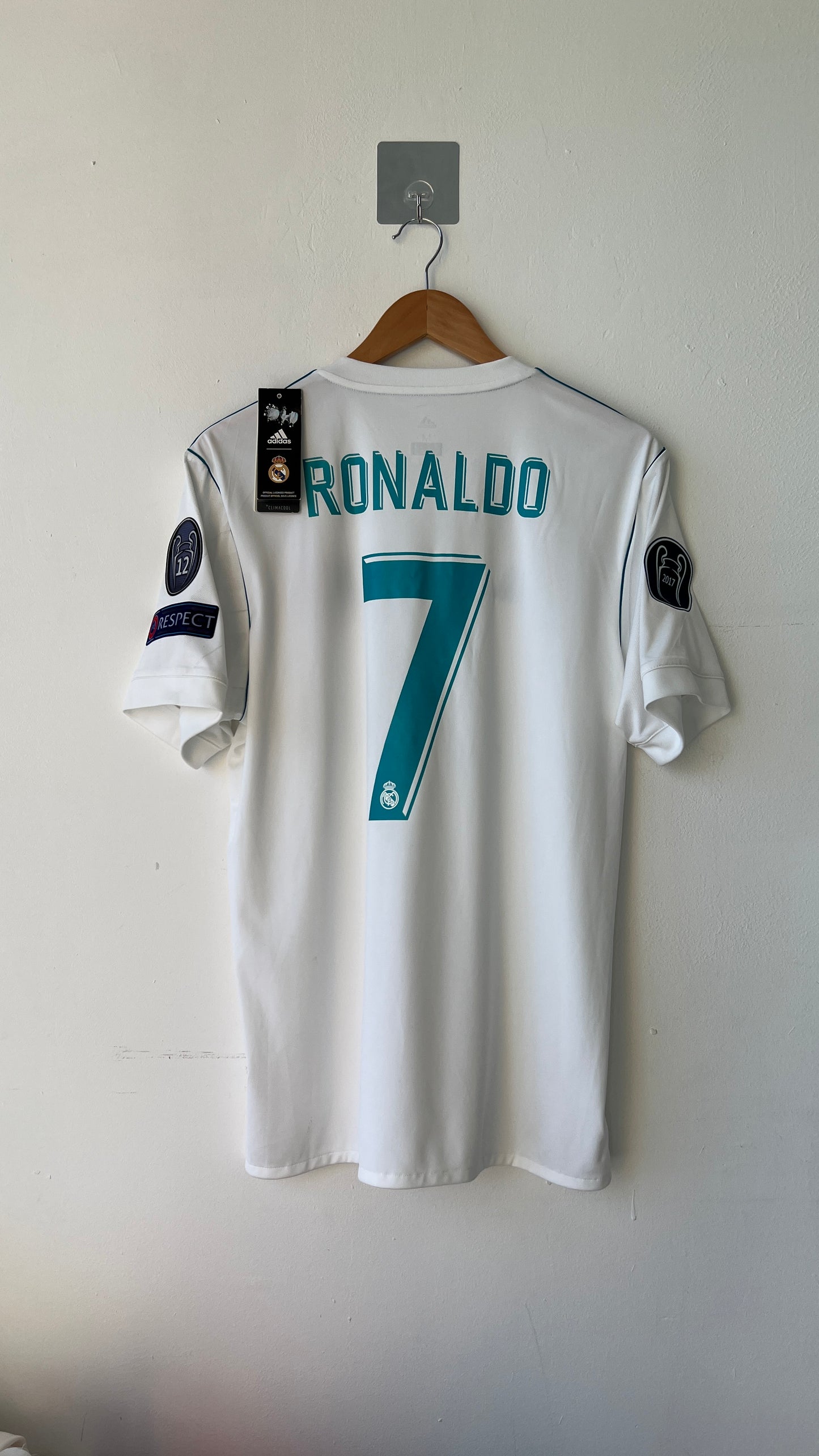 Real Madrid 2017-18 Home Shirt Ronaldo #7 (M) (Brand New)