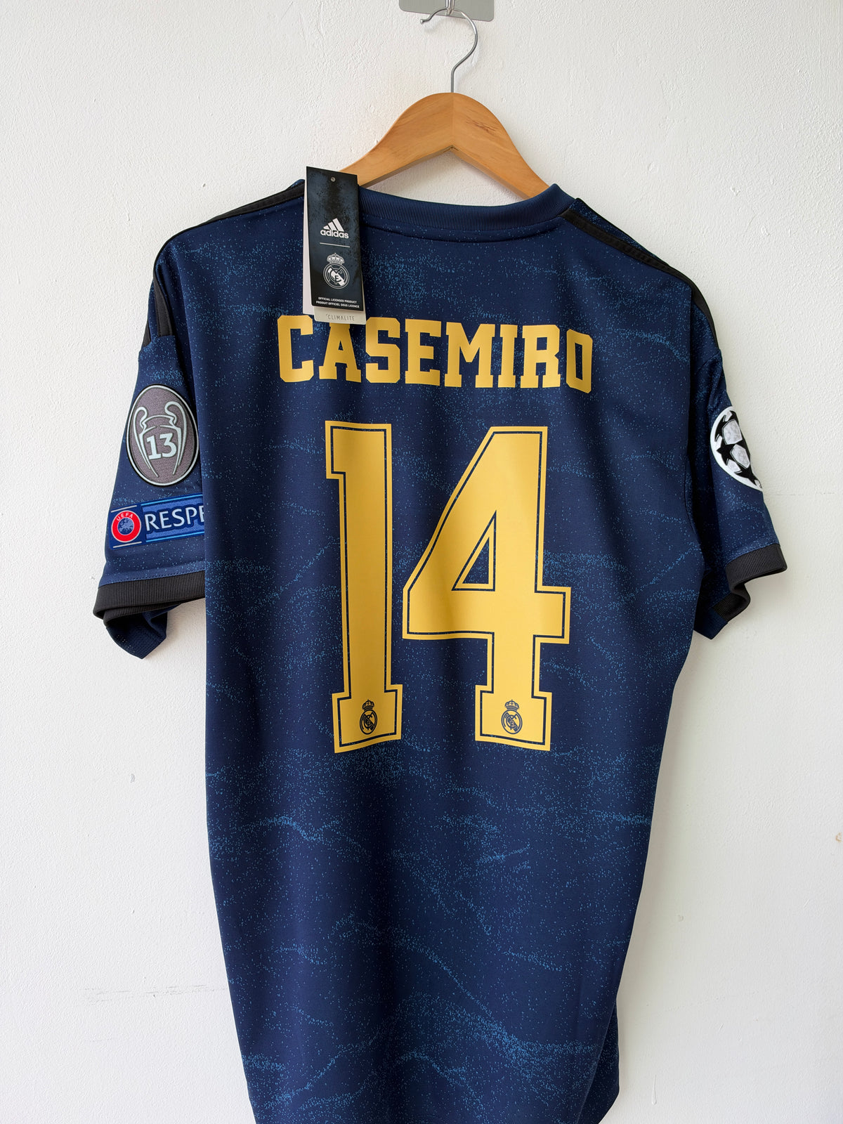 (M) Real Madrid 2019-20 Away Shirt Casemiro #14 (NEW)