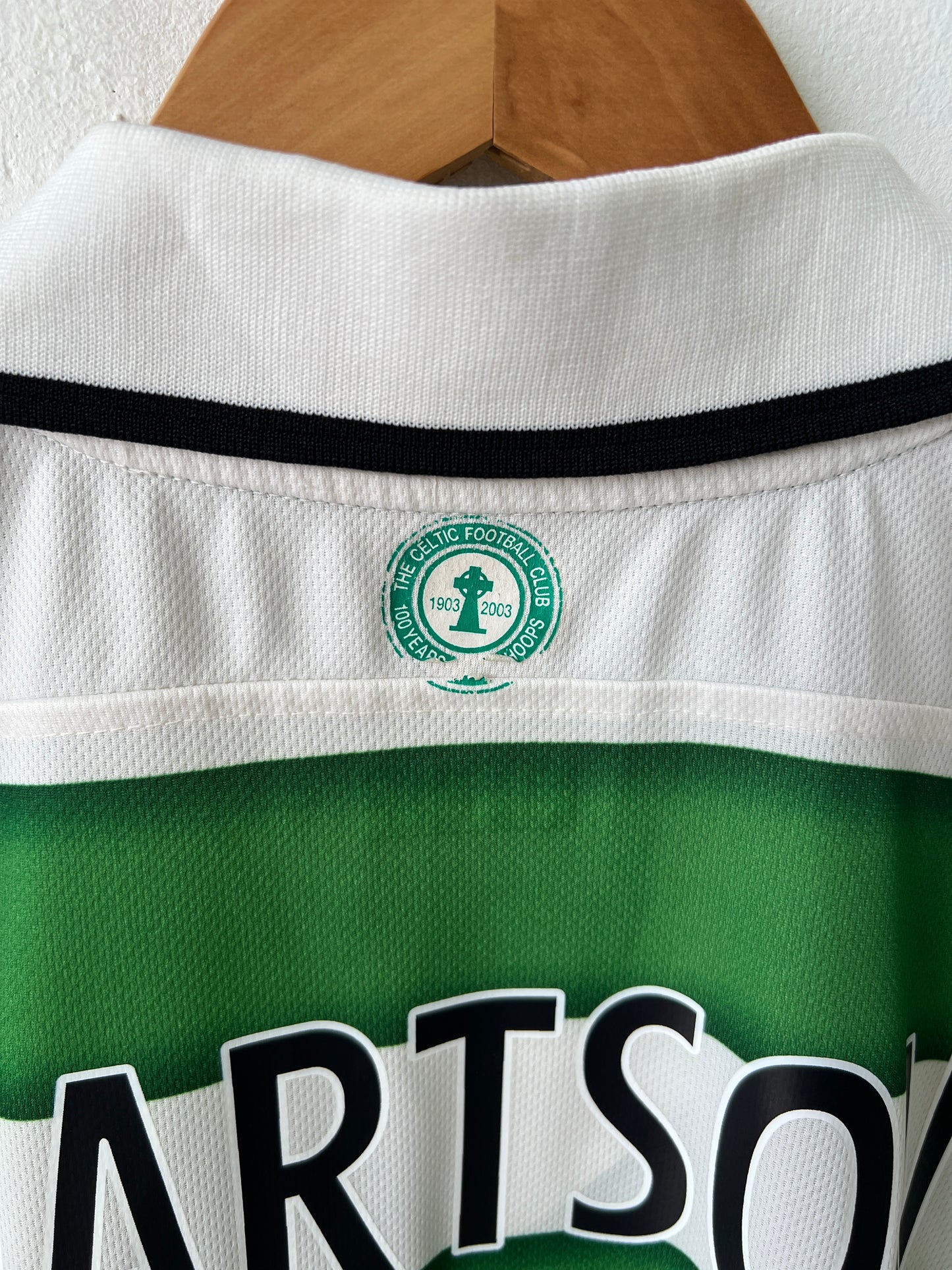 (L) Celtic 2004-05 Home Shirt Hartson #10