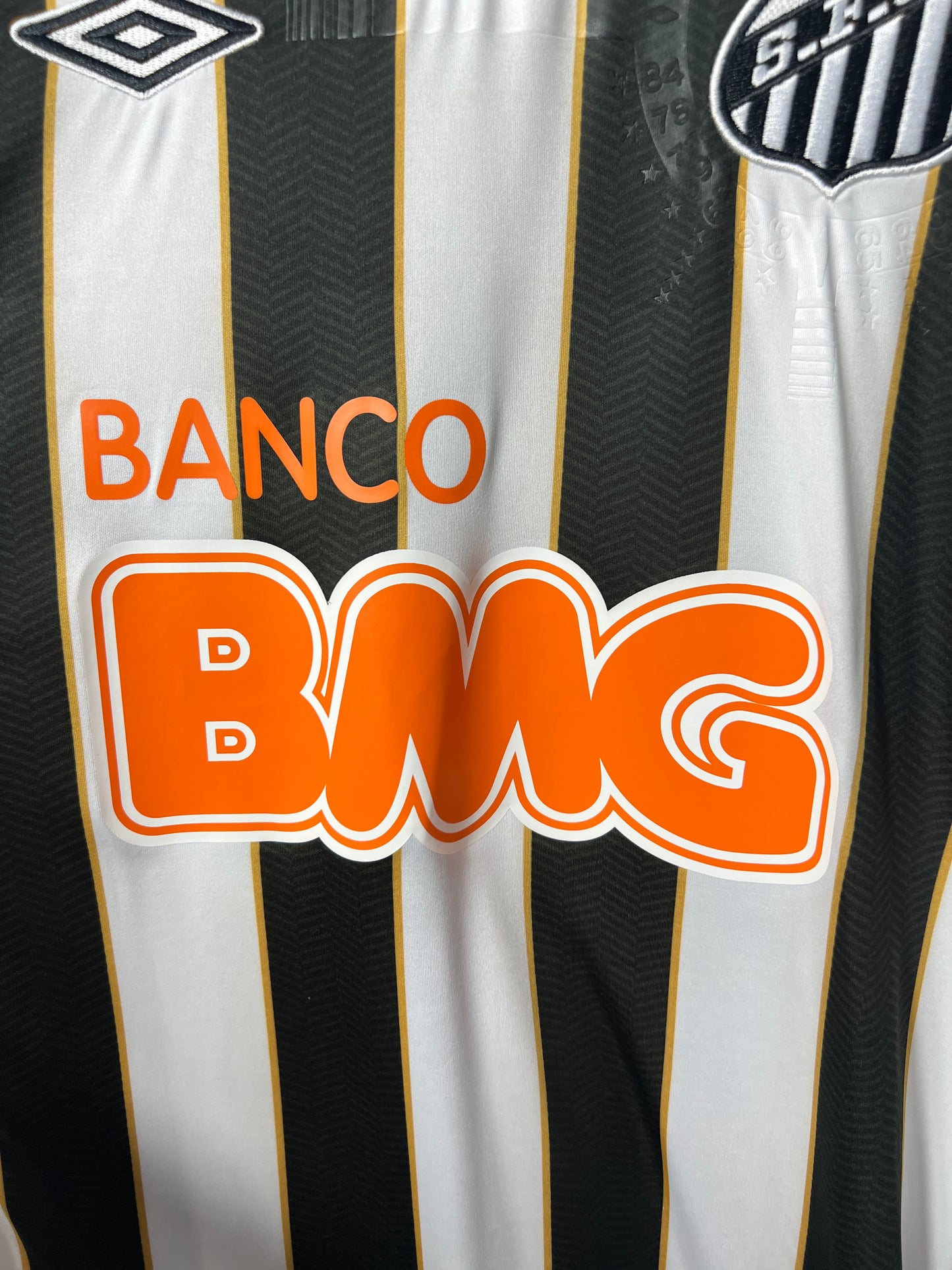 (XL fits L) Santos 2011-12 Away Shirt Neymar Jr. #11 (NEW)