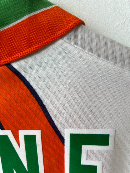 (L) Ireland 1994-96 Away Shirt Keane #6