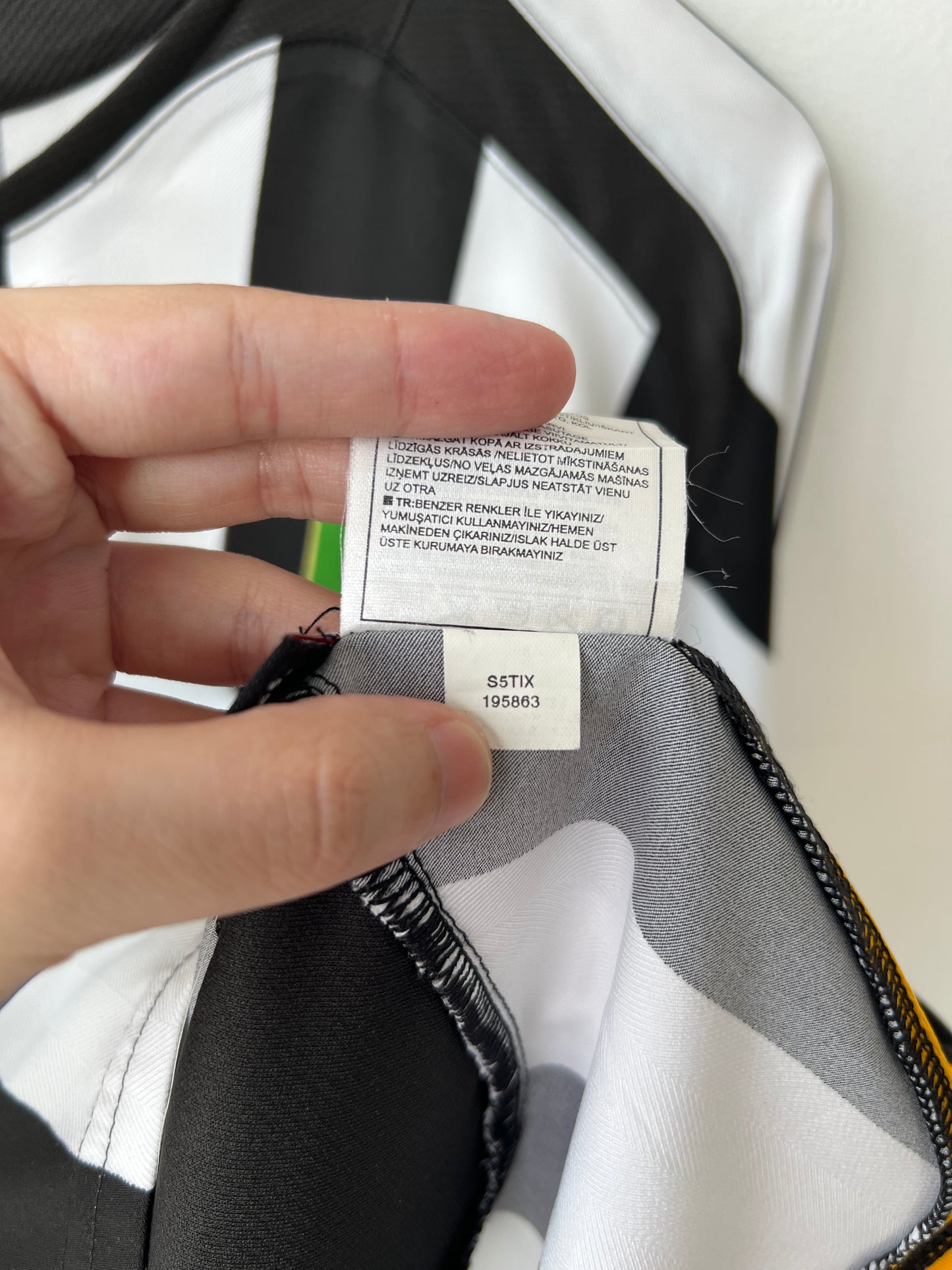 (M) Juventus 2005-06 Home Long Sleeve Shirt Nedved #11