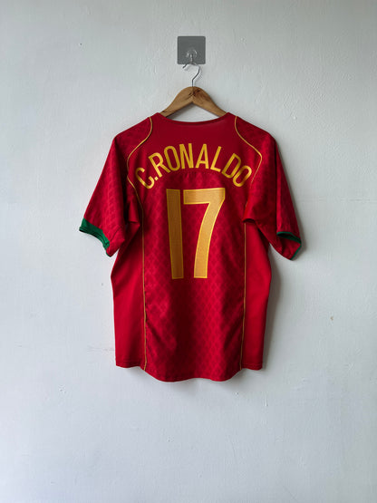 (M) Portugal 2004-06 Home Shirt C. Ronaldo #17