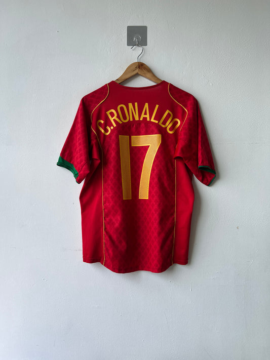 (M) Portugal 2004-06 Home Shirt C. Ronaldo #17