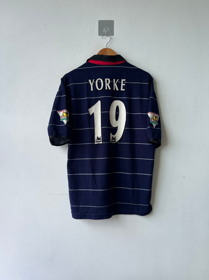 (M fits L) Manchester United 1999-00 Away Shirt Yorke #19