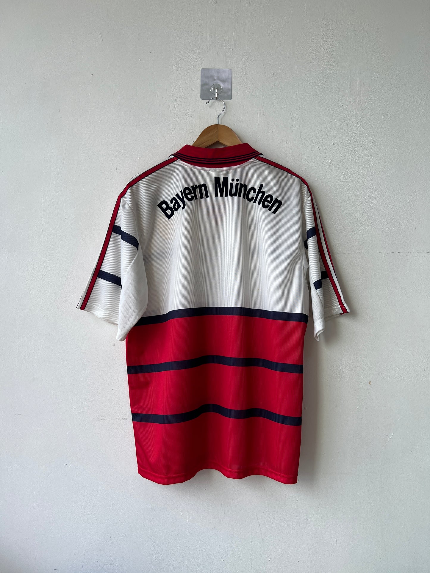 (L) Bayern Munich 1998-00 Away Shirt