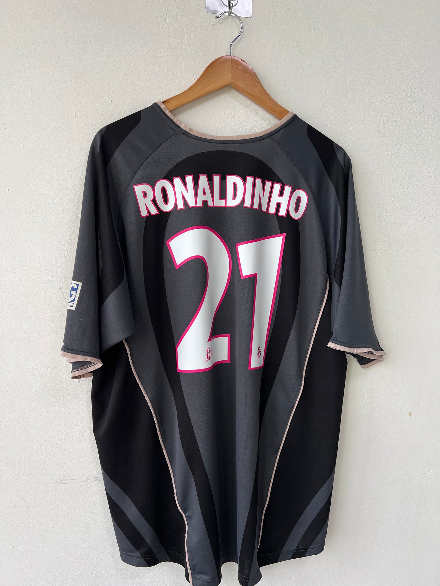 (XL) PSG 2001-02 Third Shirt Ronaldinho #21