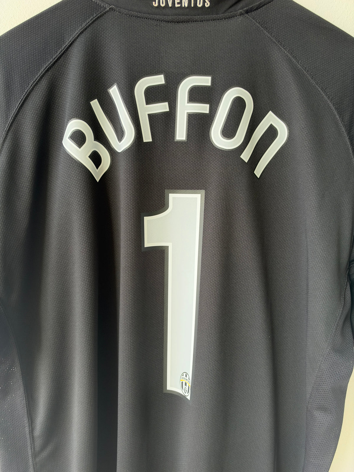 (XL) Juventus 2006-07 Away Shirt Buffon #1 (NEW)