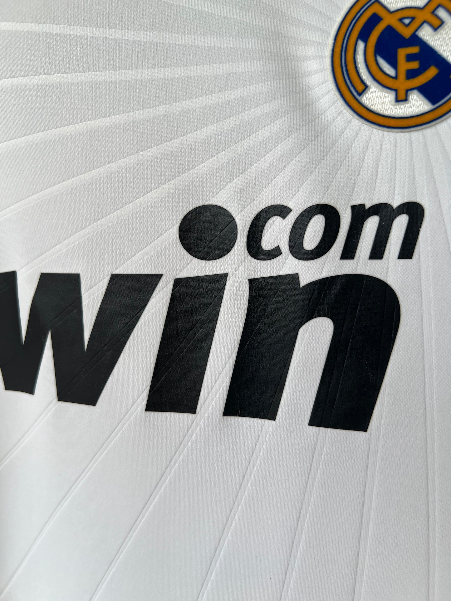 (XL) Real Madrid 2010-11 Home Shirt Ronaldo #7