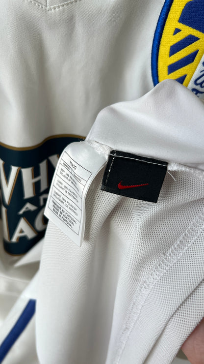 Leeds United 2003-04 Home Shirt Smith #17 (L)