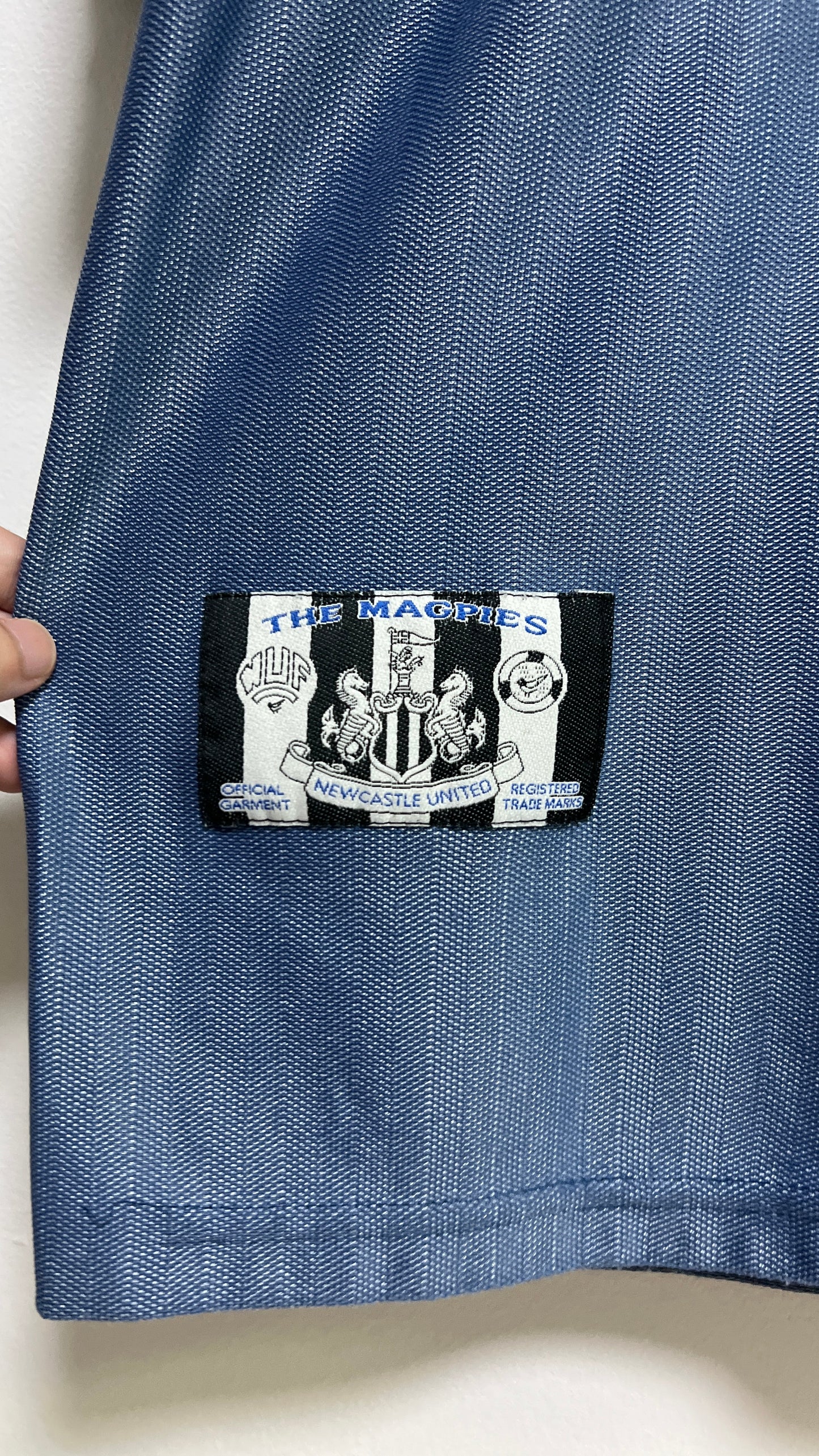 Newcastle 1996-97 Away Shirt Shearer #9 (L)