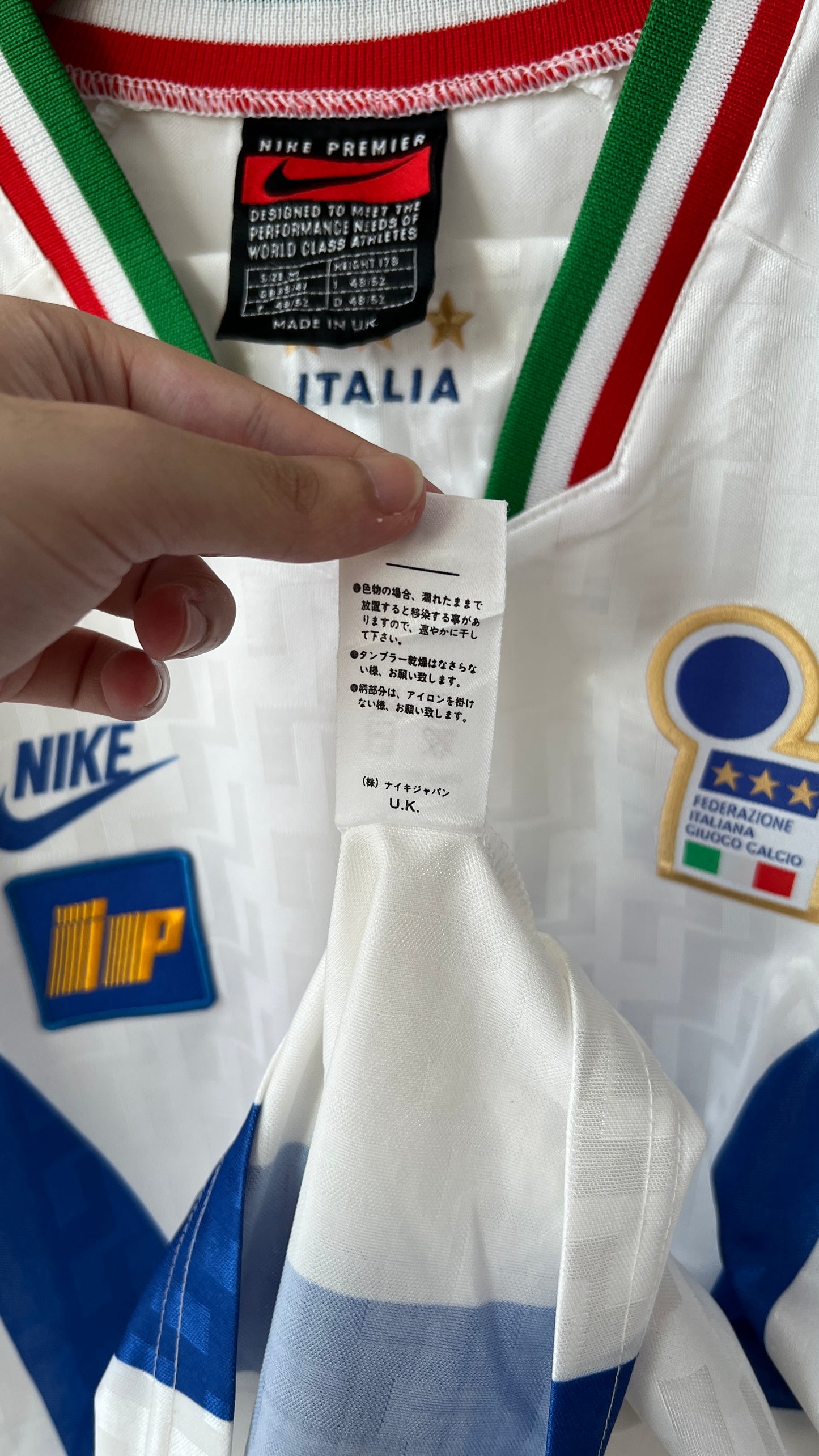 Italy 1995 Training Shirt (M)