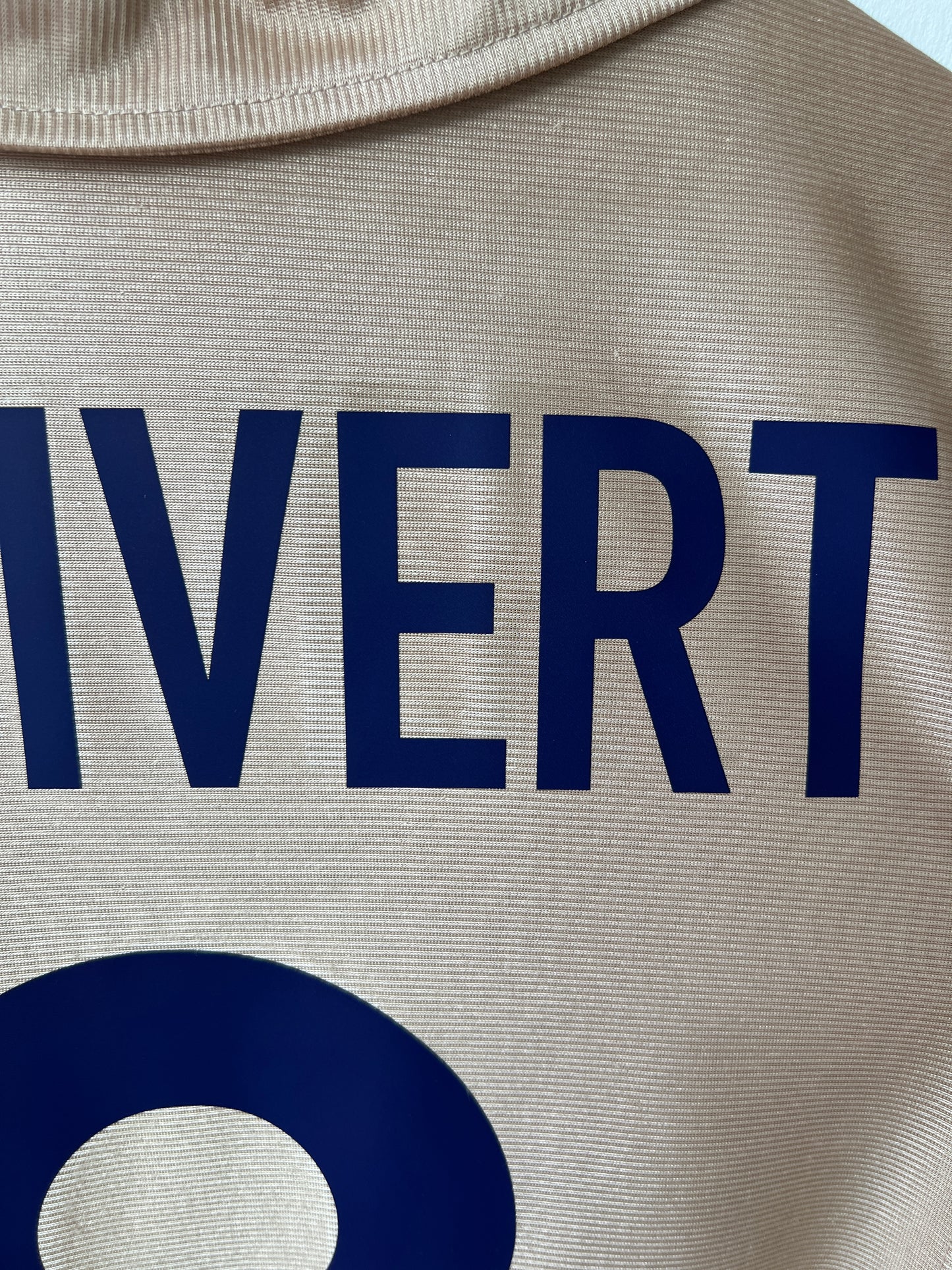 (L) Barcelona 2001-03 Away Shirt Kluivert #9