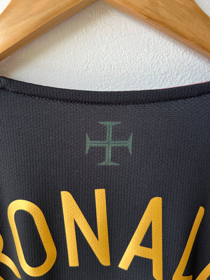 (M) Portugal 2006-07 Away Shirt C. Ronaldo #17