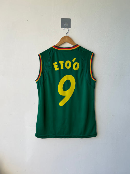 Cameroon 2002-03 Home Shirt Eto'o #9 (L fits M)