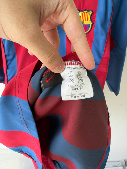(L) Barcelona 2004-05 Home Shirt Ronaldinho #10