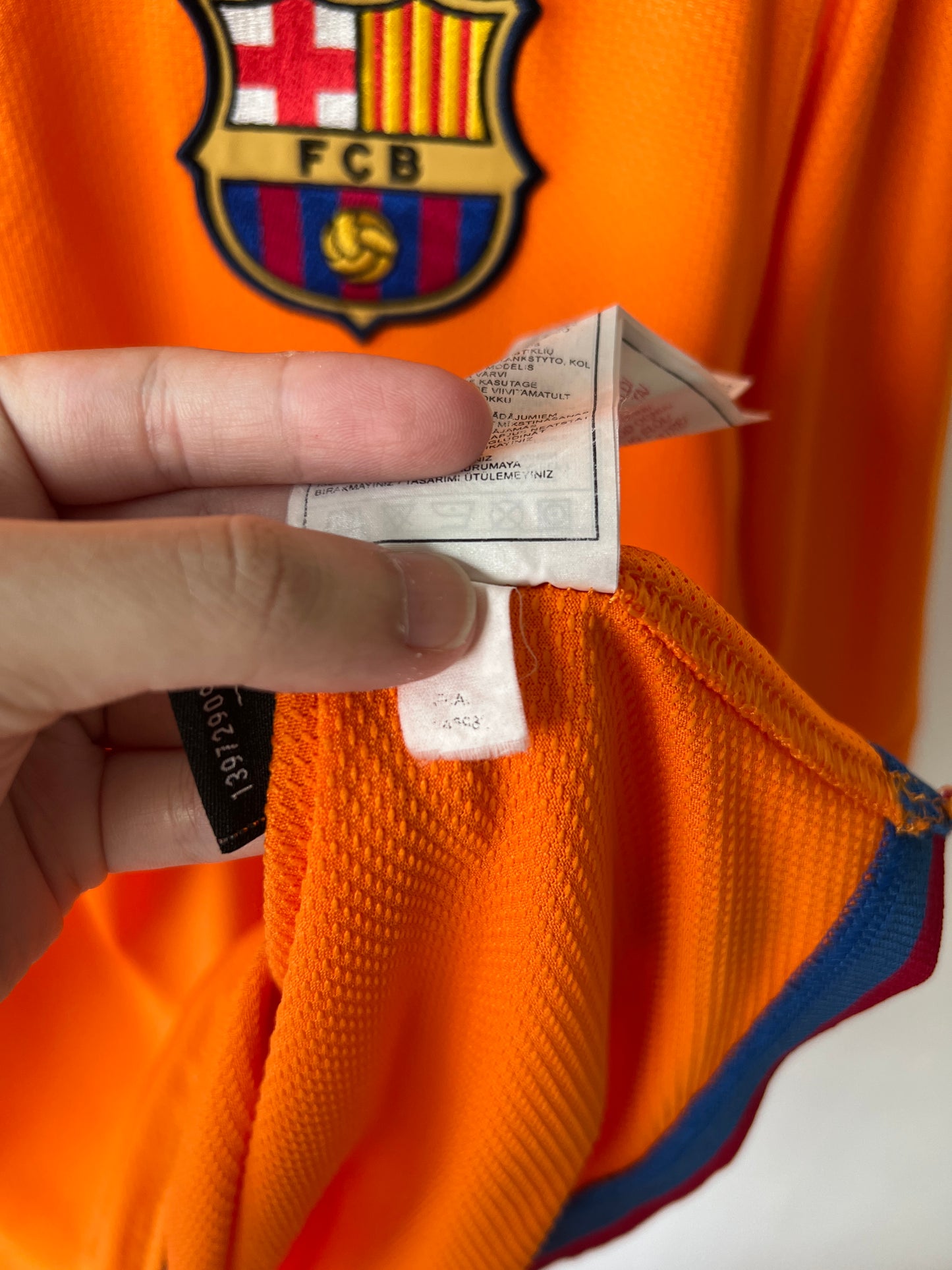 (M) Barcelona 2006-08 Away Shirt Messi #19