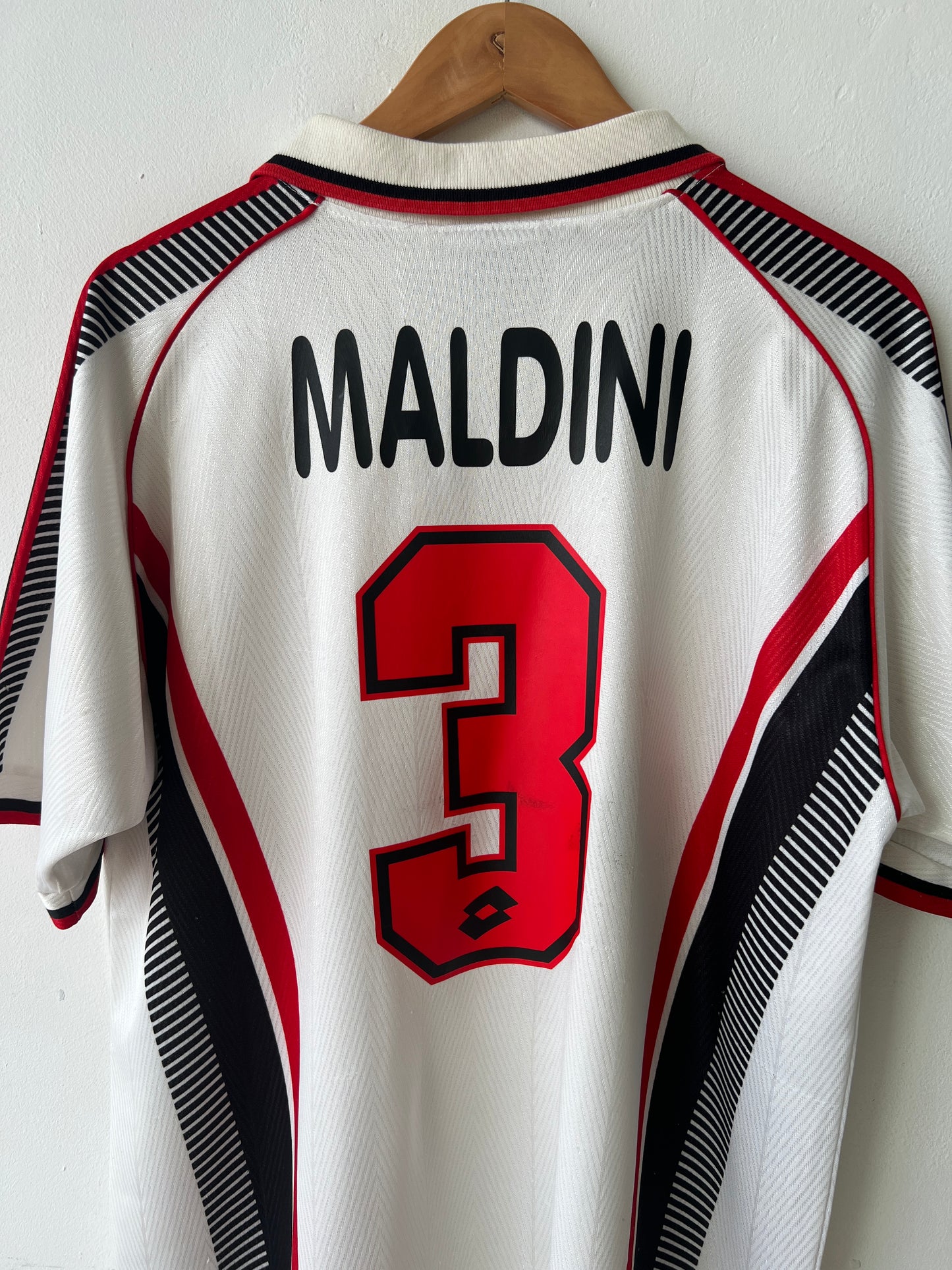 (L) AC Milan 1997-98 Away Shirt Maldini #3