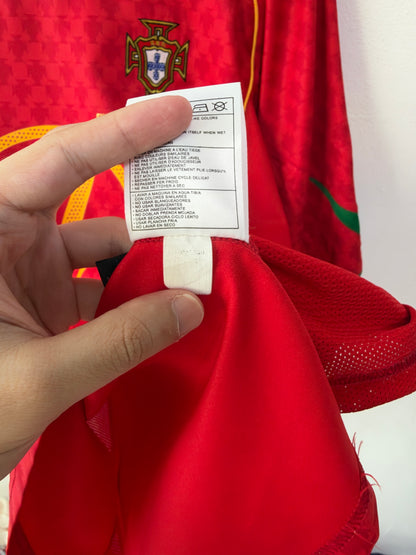 (L) Portugal 2004-06 Home Shirt C. Ronaldo #17 (MDT)