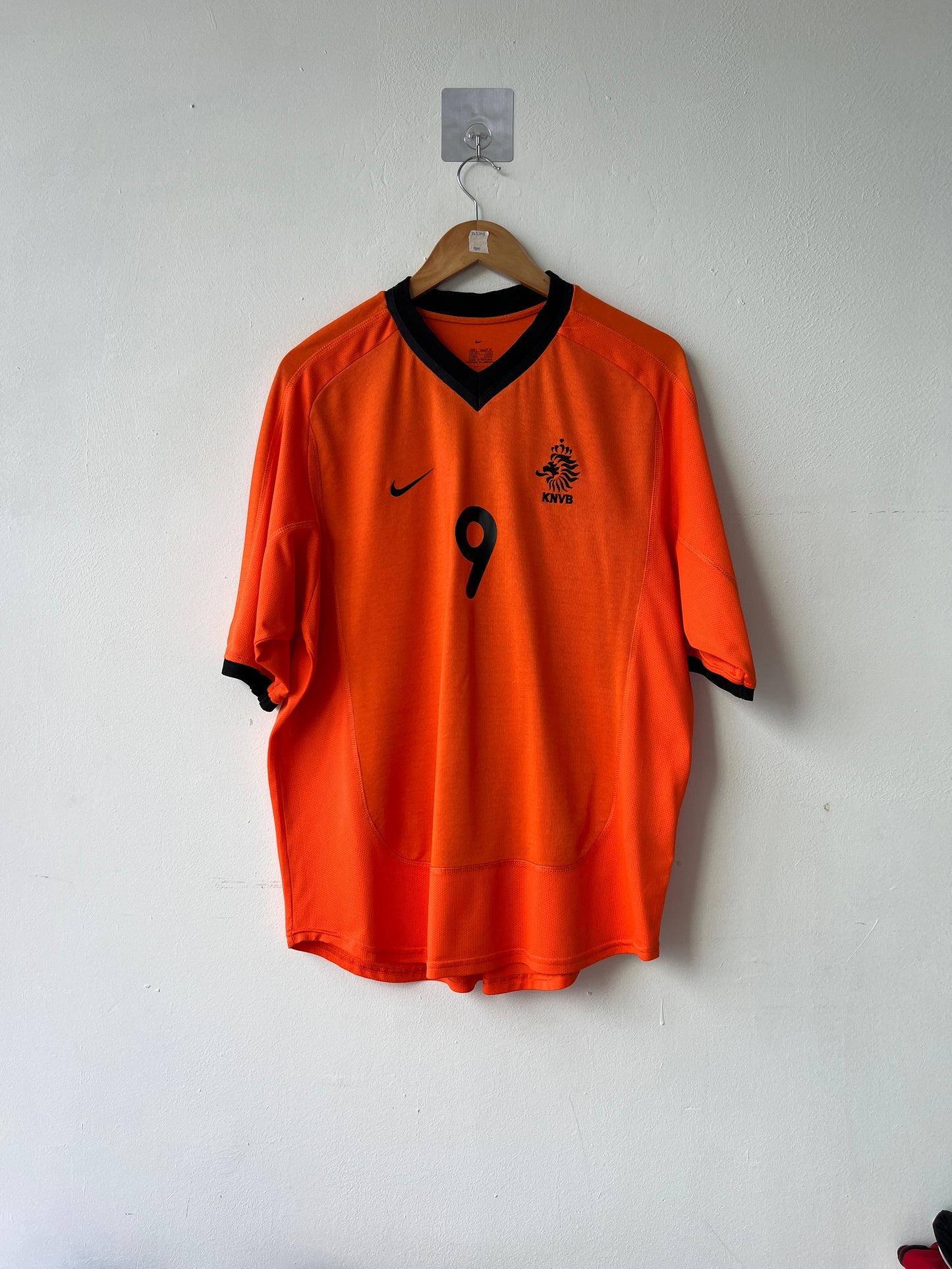 (L) Holland 2000-02 Home Shirt v. Nistelrooy #9