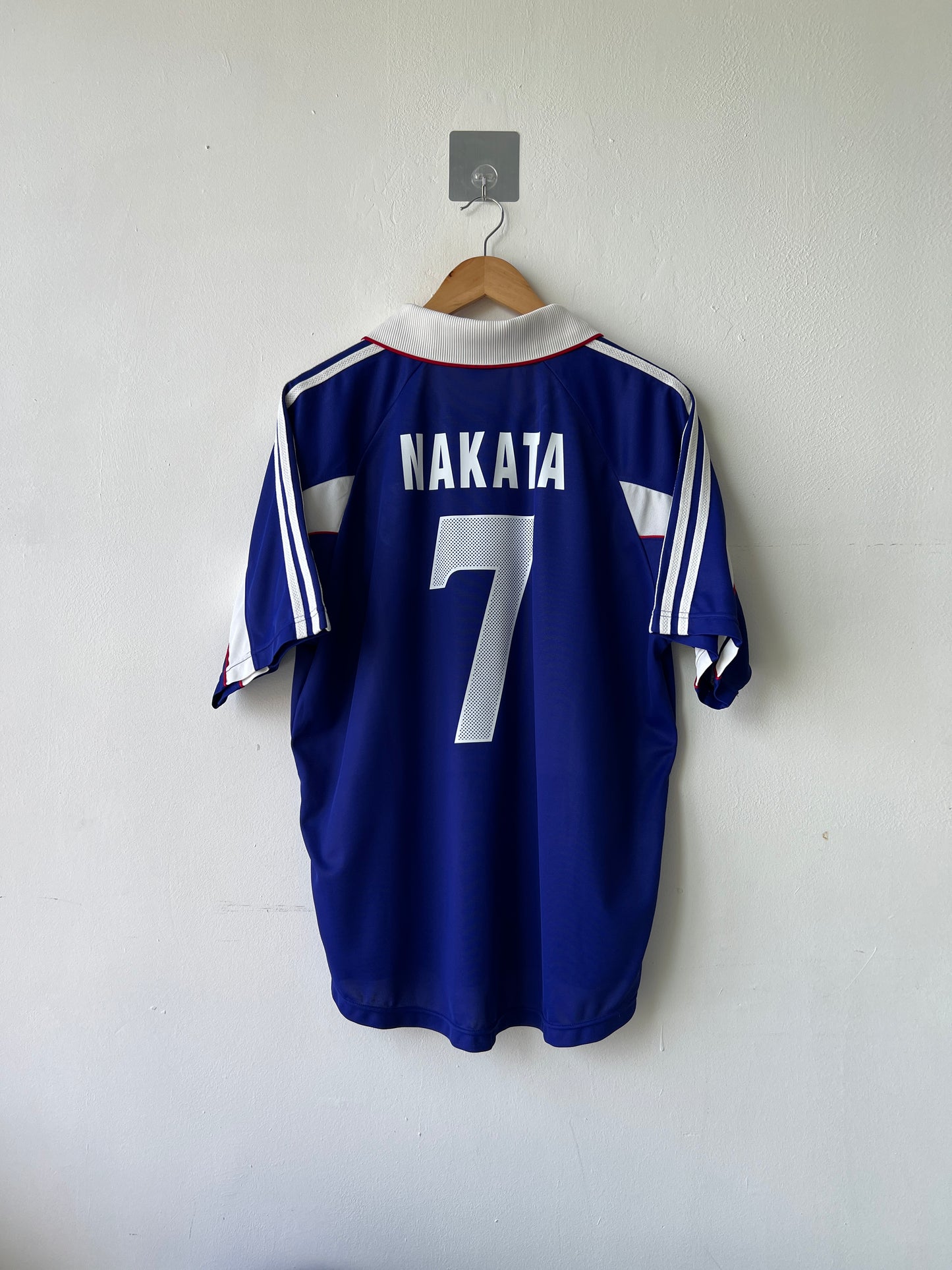 (L) Japan 1999-00 Home Shirt Nakata #7