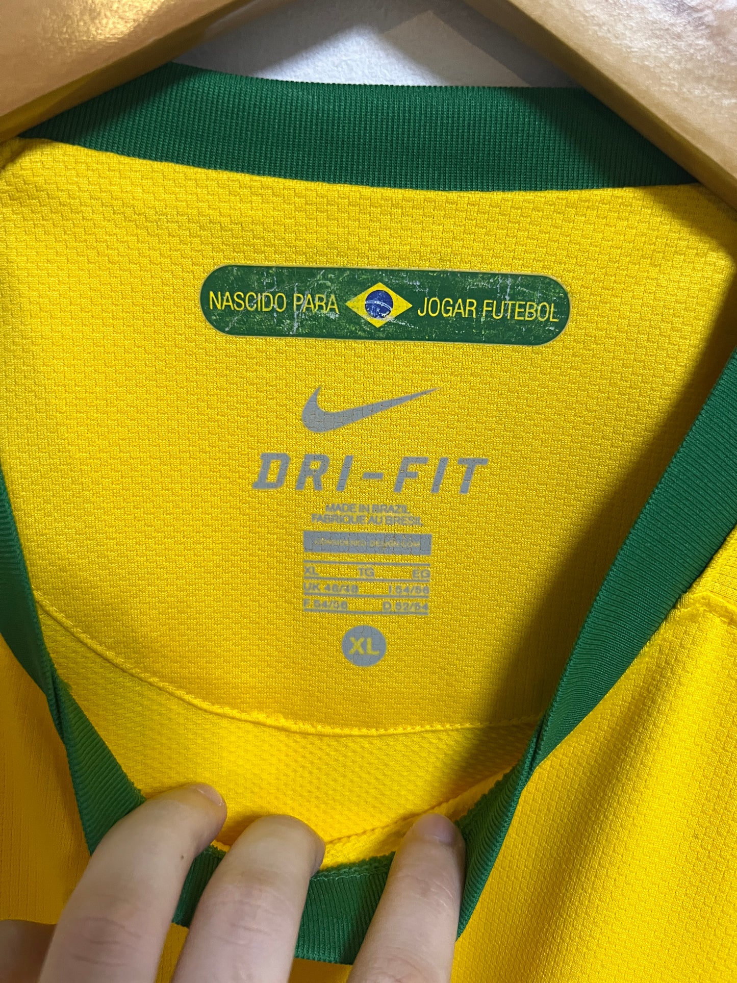 (XL) Brazil 2010-11 Home Shirt Ronaldinho #10
