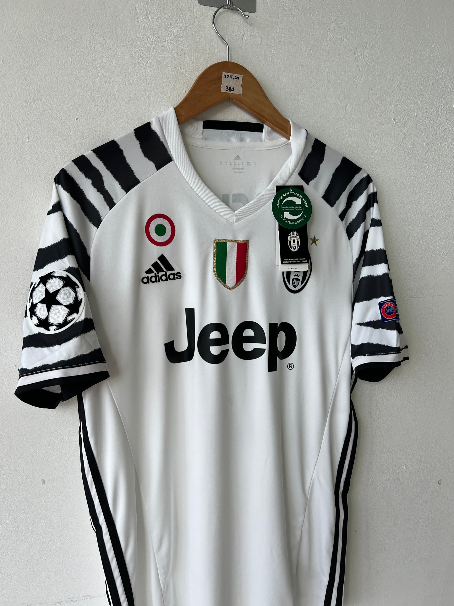 Juventus 2016-17 Third Shirt Marchisio #8 (NEW) (M)
