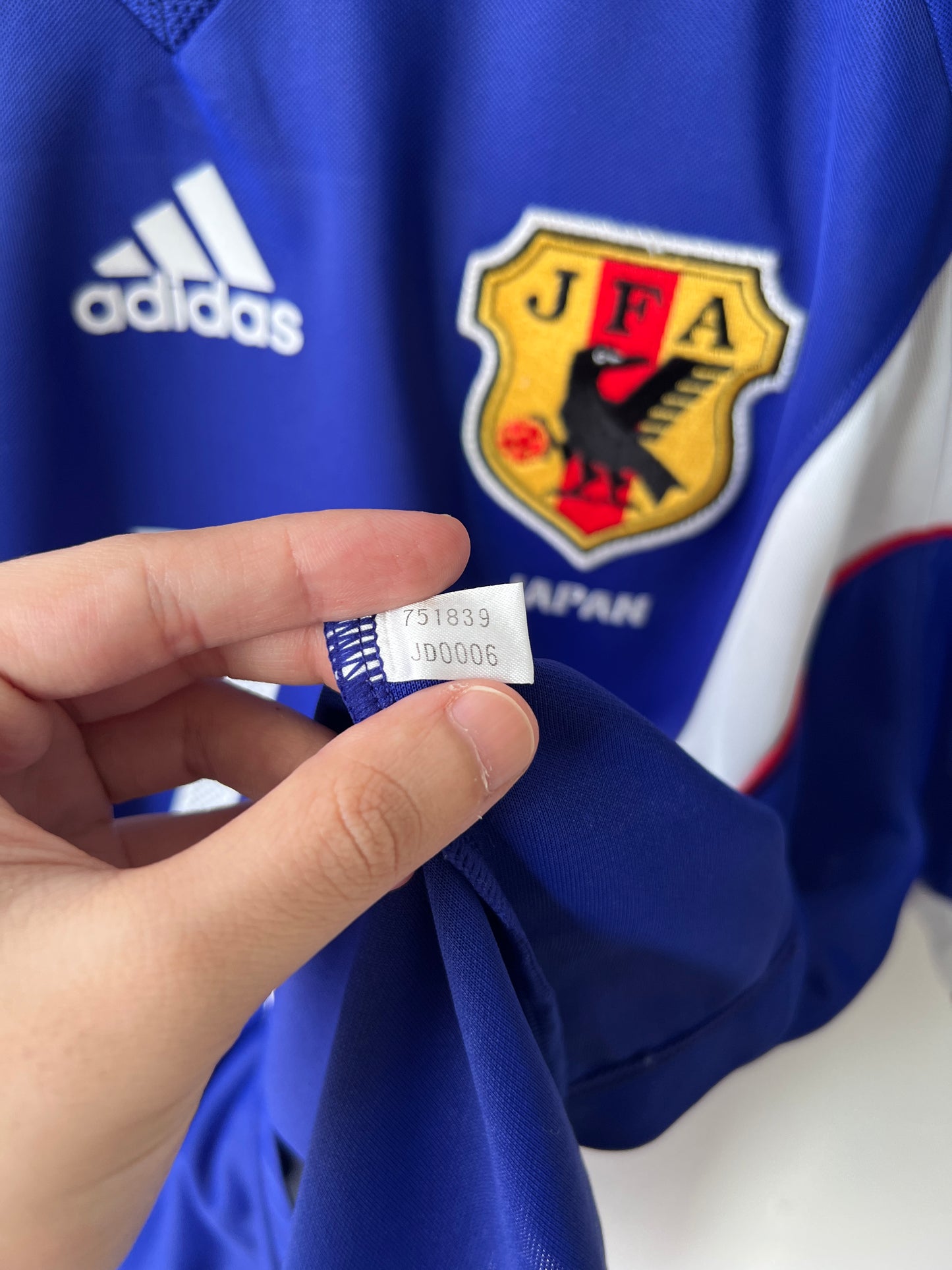 (L) Japan 1999-00 Home Shirt Nakata #7