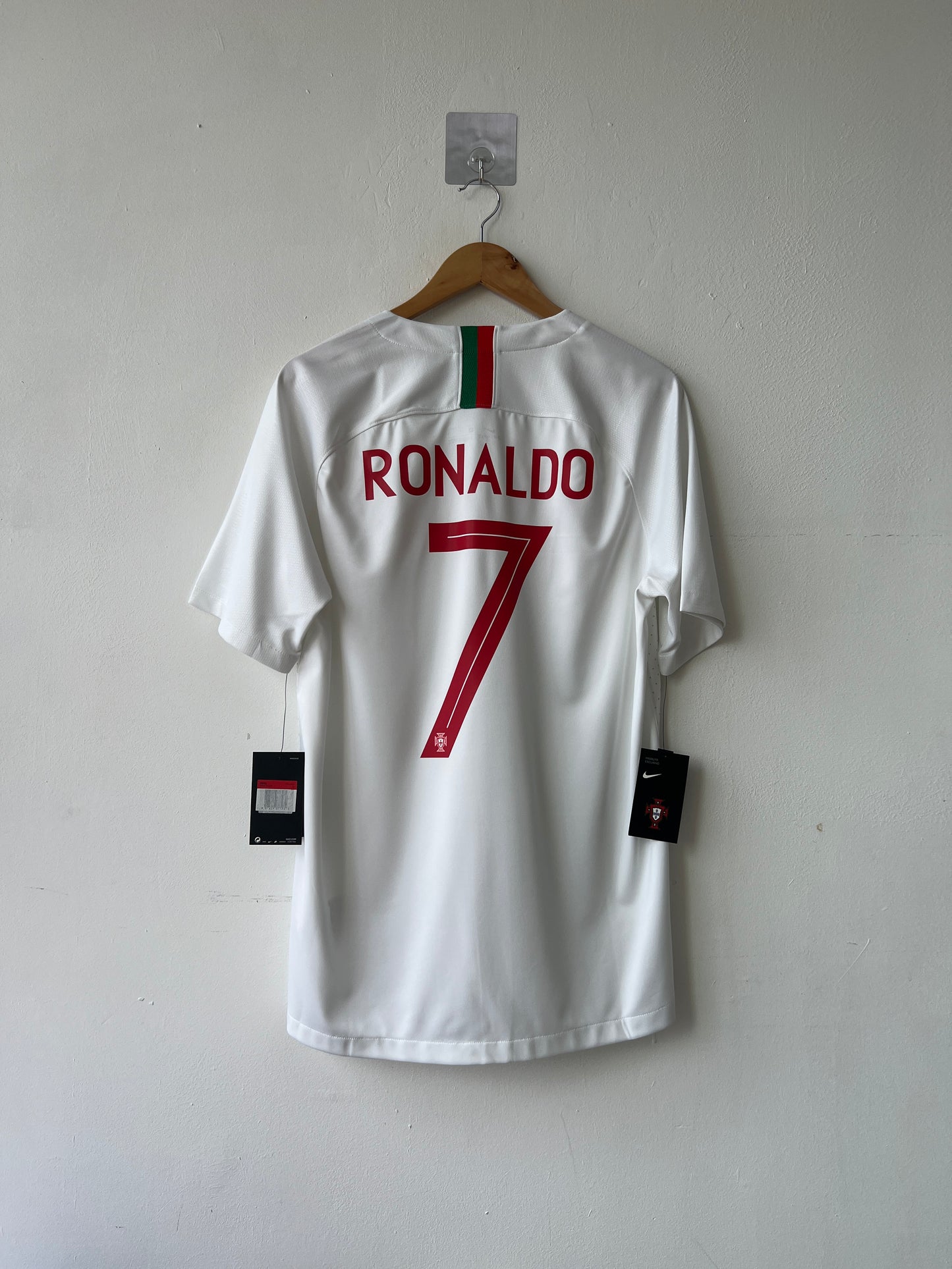 (L) Portugal 2018-19 Away Shirt Ronaldo #7 (NEW)