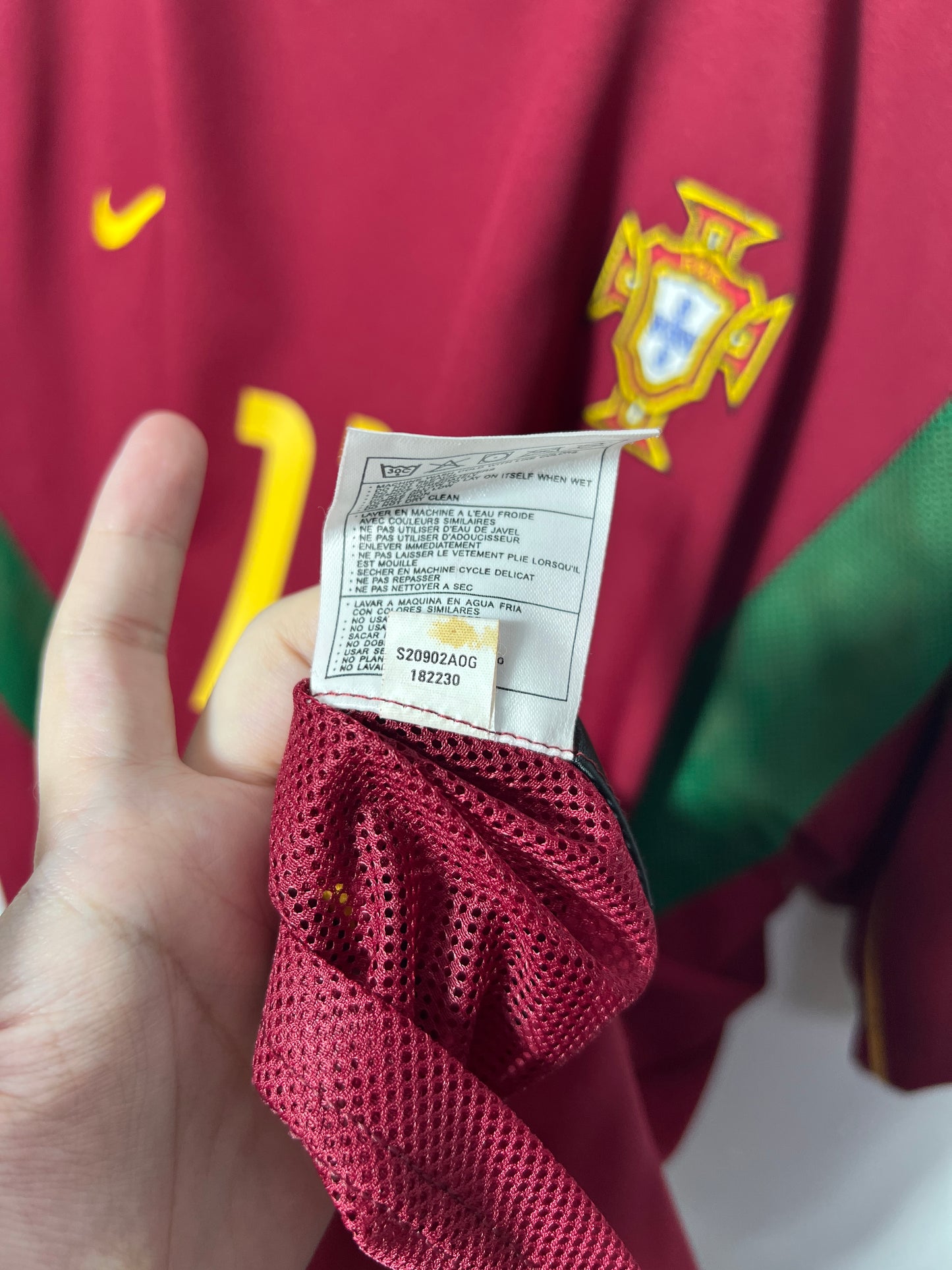 (XL) Portugal 2002-04 Home Player Version Shirt C. Ronaldo #11