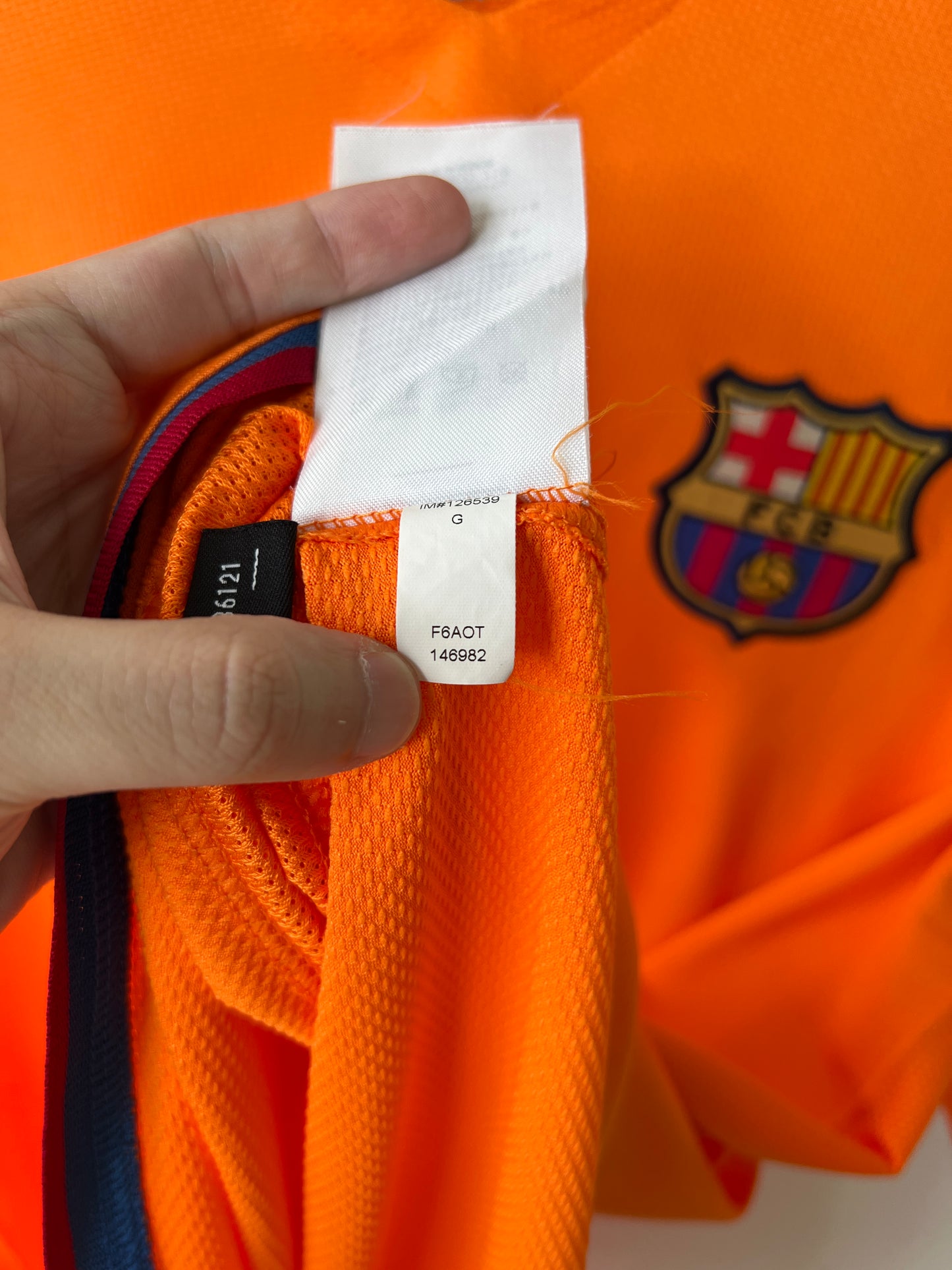 (XXL) Barcelona 2006-08 Away Shirt Ronaldinho #10