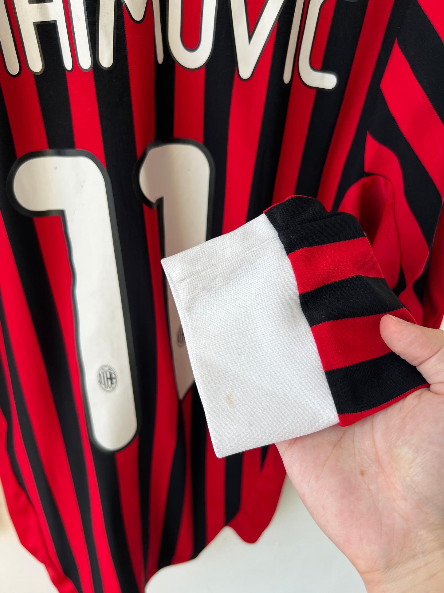 (M) AC Milan 2011-12 Home Long Sleeve Shirt Ibrahimovic #11