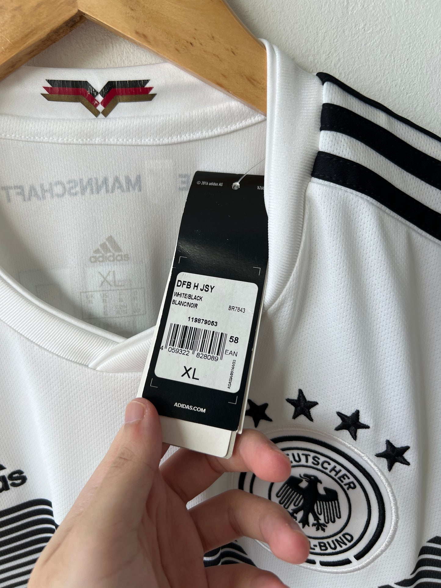 (XL) Germany 2018-19 Home Shirt Kroos #8 (NEW)