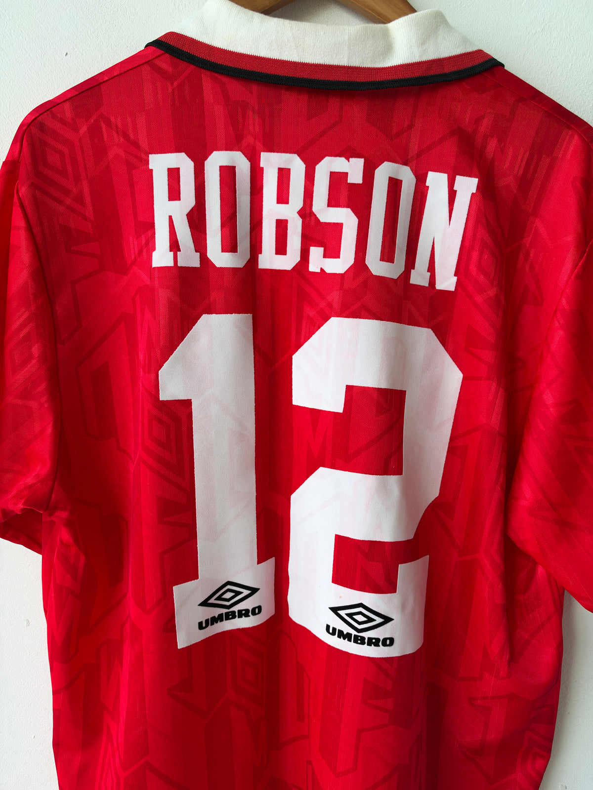 (L) Manchester United 1992-94 Home Shirt Bryan Robson #12